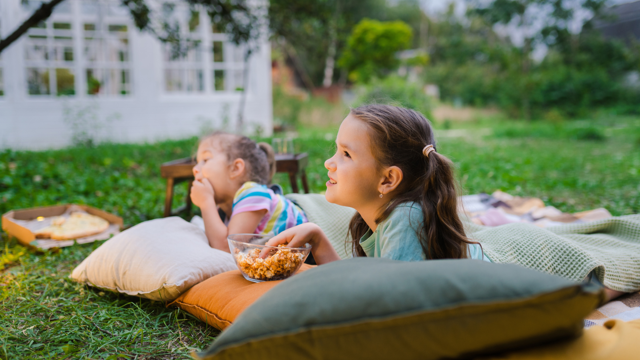 Backyard Movie Night Ideas: Outdoor Cinema Fun